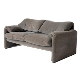 1980s Maralunga Sofa by Vico Magistretti for Cassina For Sale
