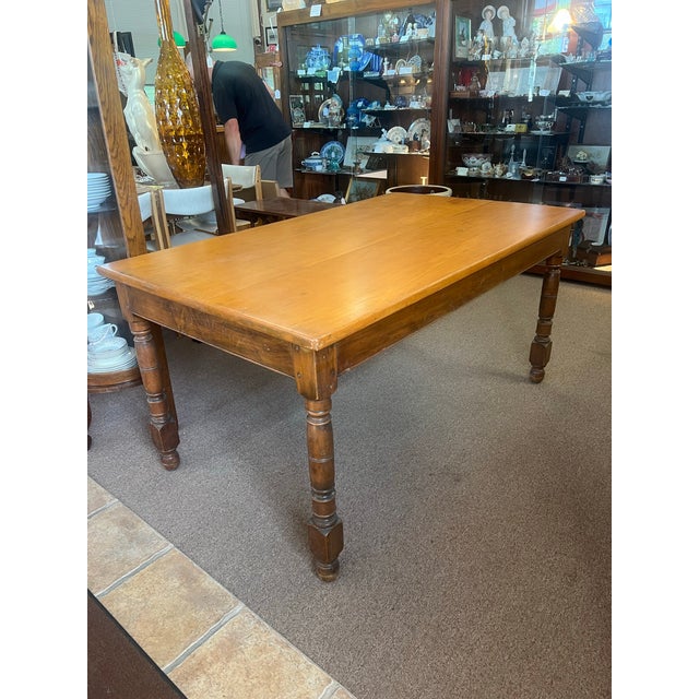 Farmhouse 1950's Stickley French Farmhouse Pine Dining Table For Sale - Image 3 of 10