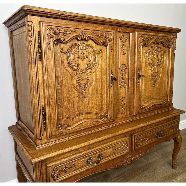 Vintage French Louis XVI Style Oak Buffet For Sale - Image 3 of 14