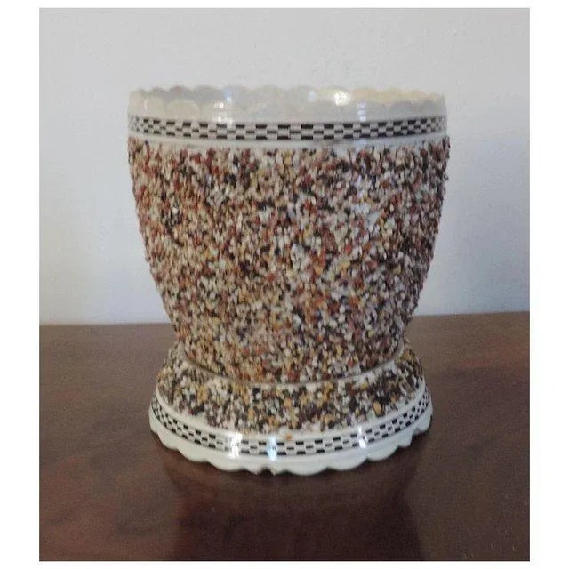 Antique 18th / Early 19th Century English George III Staffordshire Pearlware Mochaware Sanded Flower Pot and Under Tray Cachepot For Sale - Image 4 of 10