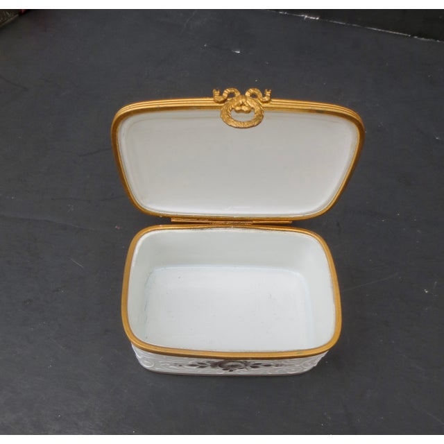 White Limoge Porcelain Box for Bonwit Teller For Sale - Image 8 of 10
