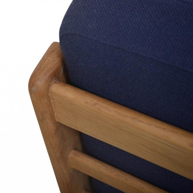 GE290 3-Seater Sofa in Oak by Hans J. Wegner, 1990s For Sale - Image 16 of 18