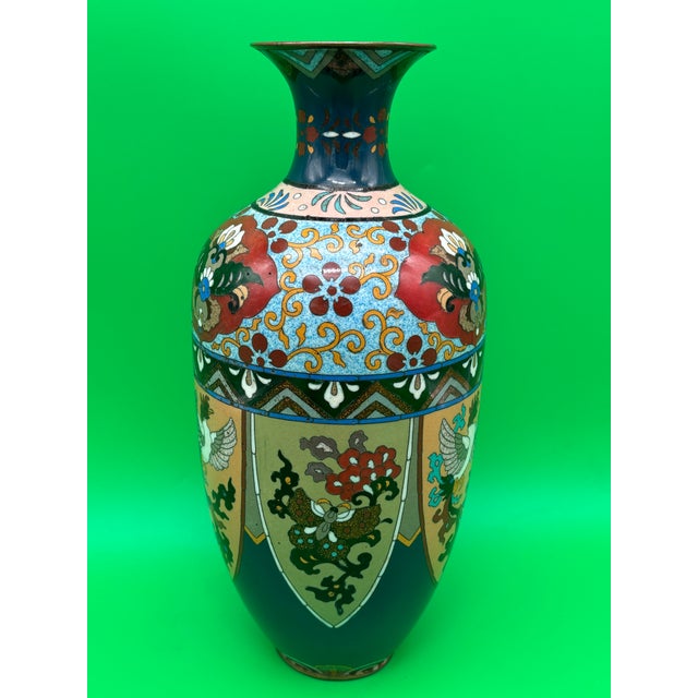 1920s Large Antique Meiji Japanese Cloisonne Dragon Ho-O Phoenix Shield Vase 11.75” For Sale - Image 5 of 11