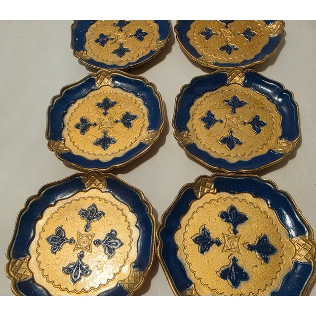 Florentine Mid 20th Century Florentine Giltwood Italian Coasters Rare Mediterranean Blue - Set of 6 For Sale - Image 4 of 5