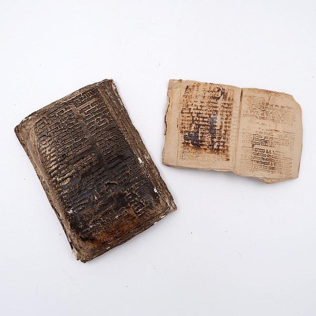 White Fond Datelier Ceramics from N.Lebrun, Belgium, 1970s, Set of 5 For Sale - Image 9 of 12