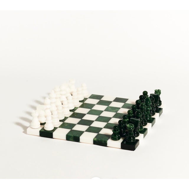 Italian Forest Green/White Small Alabaster Chess Set For Sale In New York - Image 6 of 6
