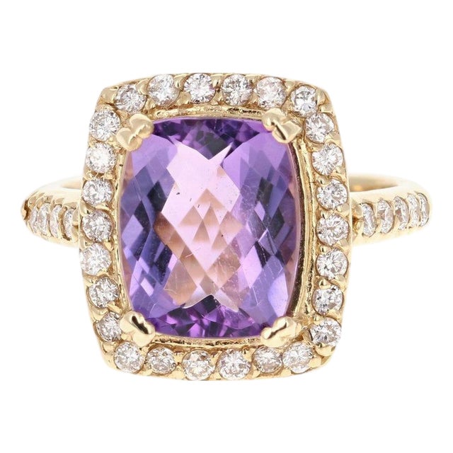4.37 Carat Natural Amethyst Natural Diamond Yellow Gold Cocktail Ring, Size7 For Sale