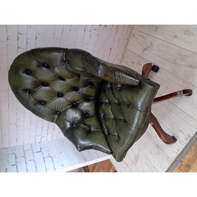 1980s Vintage Chesterfield Style Chair in Green Leather, 1980s For Sale - Image 5 of 18