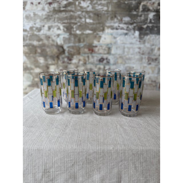 Mid-Century Modern Vintage Mid-Century Modern Geometric Tumblers - Set of 8 For Sale - Image 3 of 7