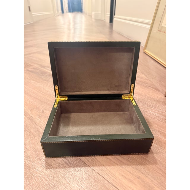 2020s Classic Dark Green Leather Gentleman's Valet Box | Stitched Leather Keepsake & Desk Storage Case For Sale - Image 5 of 5