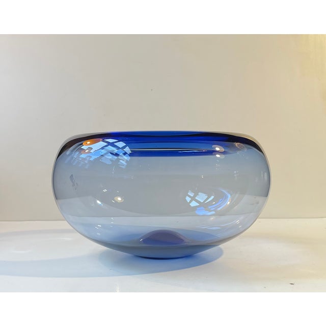 Holmegaard Mid-Century Blue Glass Bowl by Per Lütken for Holmegaard, 1970s For Sale - Image 4 of 8