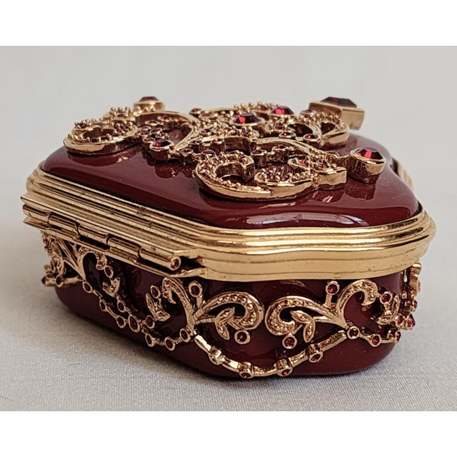 English Halcyon Days Enamels 1870's Diamond Bejeweled Necklace Trinket Pill Box Handcrafted by English Artisans For Sale - Image 3 of 9