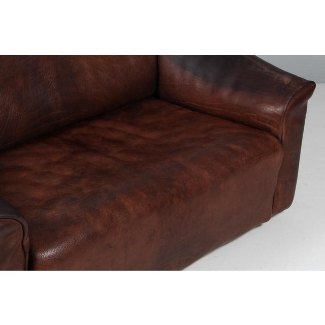 Vintage DS47 Two-Seat Sofa in Patinated Leather from de Sede For Sale - Image 5 of 8