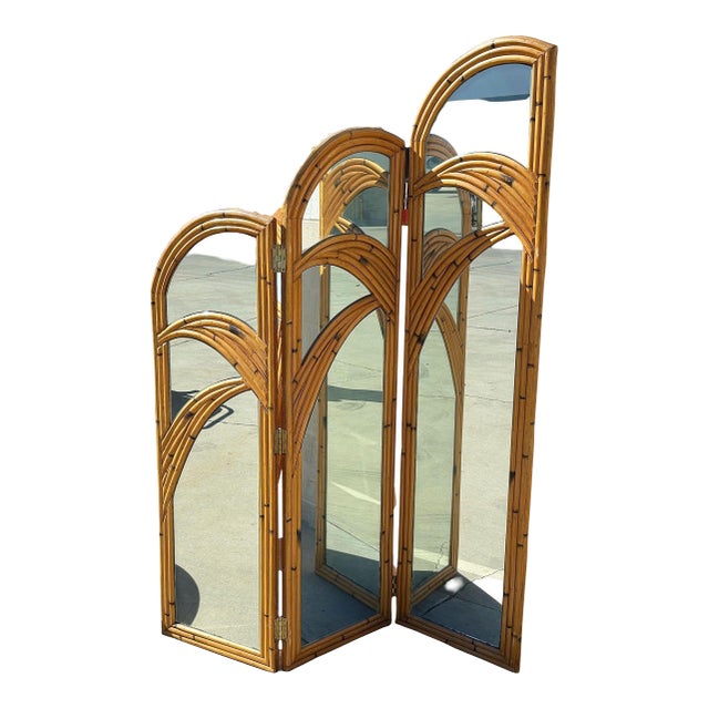 1950s Restored 3-Panel Art Deco Palm Frond Design Rattan Mirror Folding Screen For Sale