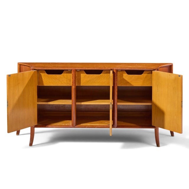 Brown Robsjohn Gibbings for Widdicomb Mid Century Walnut Credenza For Sale - Image 8 of 10