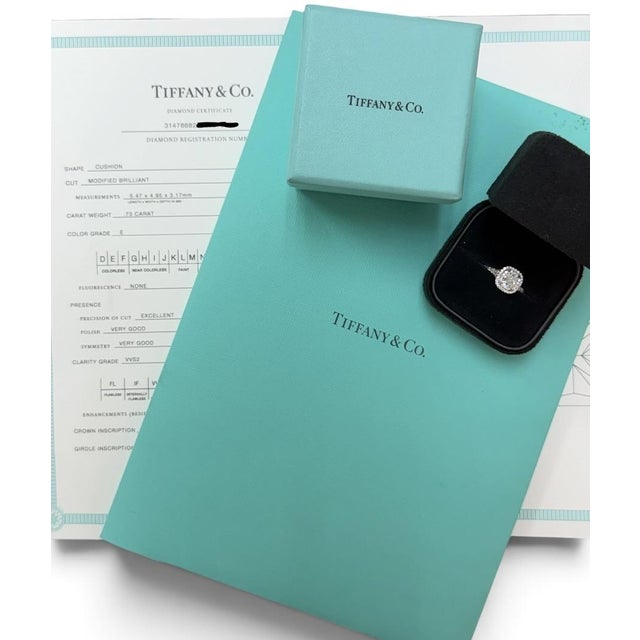 Enhance your collection with this stunning Tiffany & Co. engagement ring from their Soleste collection. Crafted in...
