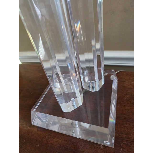 Mid 20th Century Mid 20th Century Mid-Century Modern Glacier Skyscraper Lucite Table Lamp For Sale - Image 5 of 10