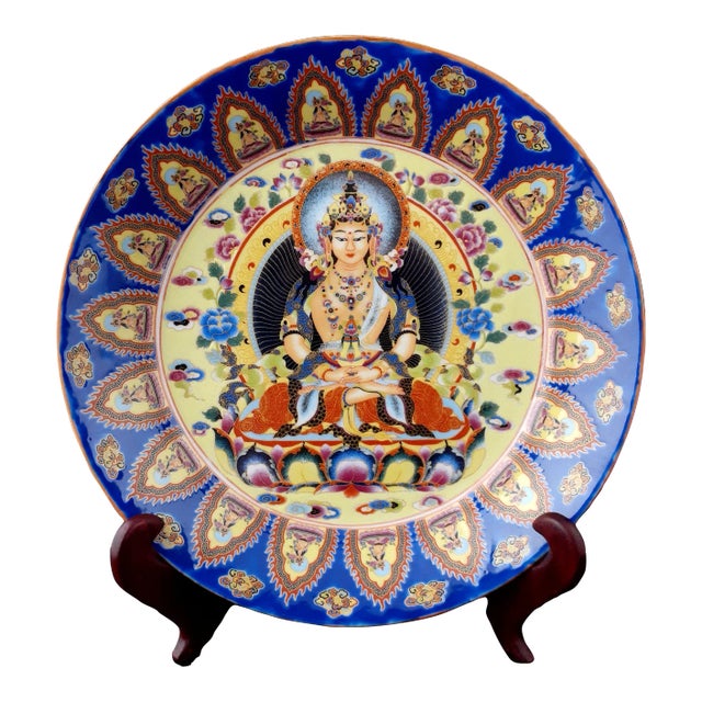 Early 20th Century Chinese Porcelain Kuan Yin Bowl For Sale