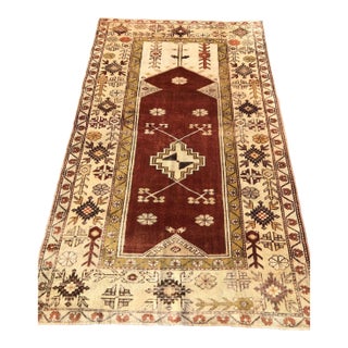 Vintage Turkish Rug Prayer Design | 3'9"x6'4" For Sale