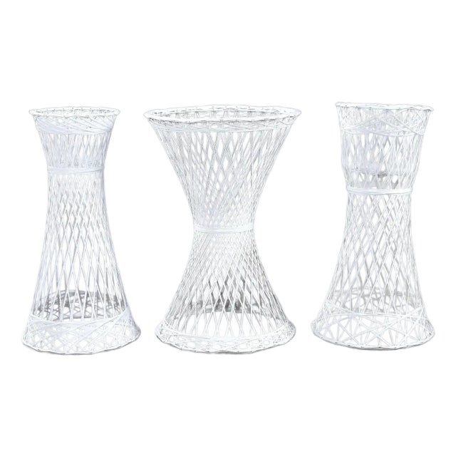 Set of 3 Russell Woodard Spun Fiberglass Outdoor Plant Stand Planters For Sale