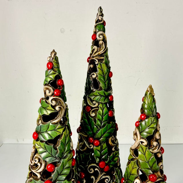 1990s Vintage Americana Boho Chic Christmas Holly Topiary Trees Holiday Accents - Set of 3. For Sale - Image 17 of 17