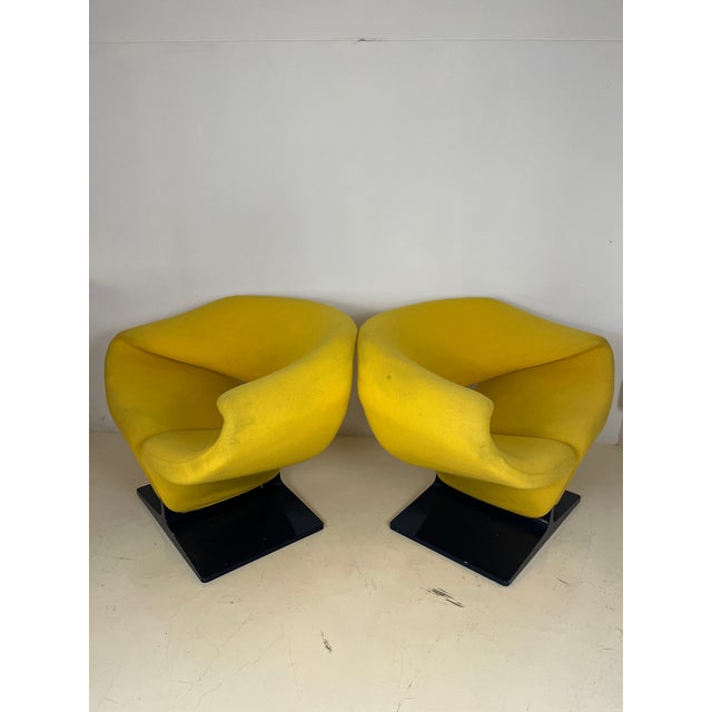 Ribbon Armchair and Coffee Table by Pierre Paulin for Artifort, 1960s, France, Set of 3 For Sale - Image 4 of 14