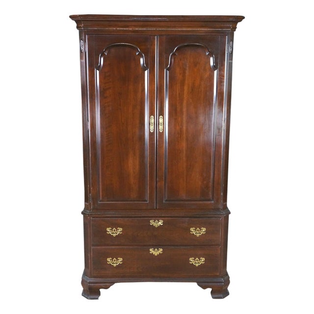 1990s Ethan Allen Georgian Court Cherry Clothing Armoire Linen Press 11-5265 For Sale