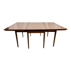Vintage Traditional Chippendale Style Mahogany Drop Leaf Gate Leg Dining Table