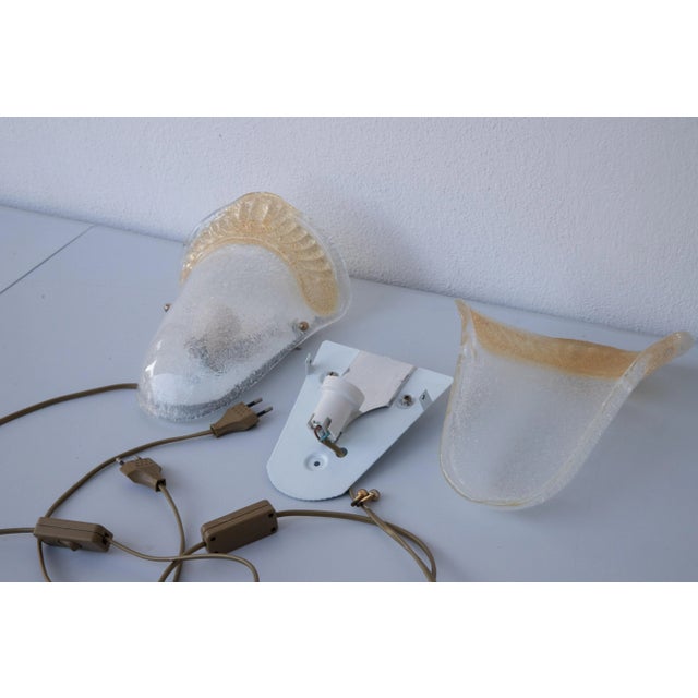 Metal Set of 2 Murano Gold and Trasparent Wall Light, 1970 For Sale - Image 7 of 10