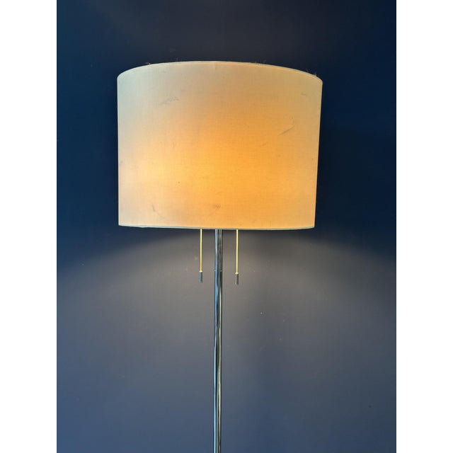 Ivory Large Floor Lamp in Metal For Sale - Image 8 of 8