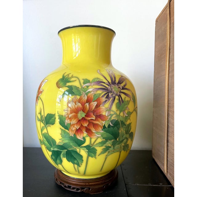 Mater Japanese Cloisonné Vase Ando Jubei with Storage Box For Sale - Image 4 of 16