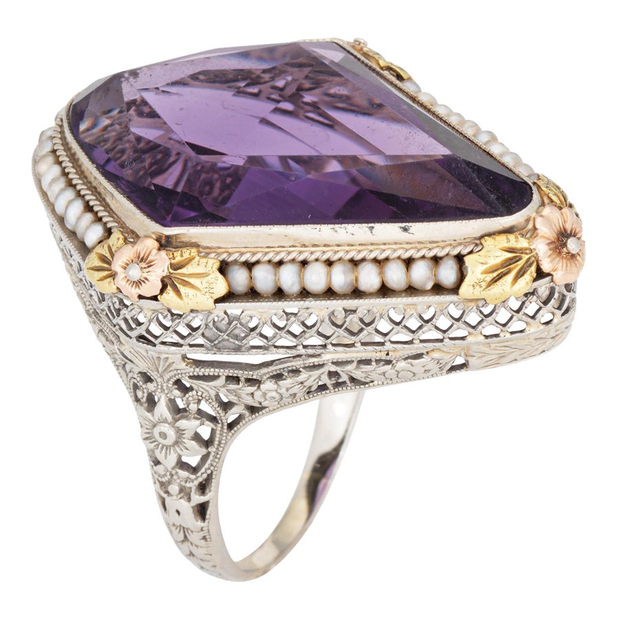 circa-1920s-vintage-art-deco-