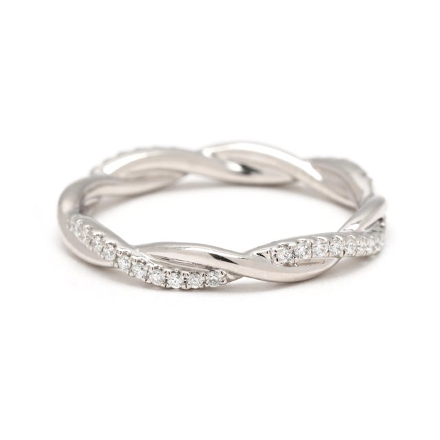 Modern 0.40ctw Diamond Twisted Eternity Band Ring, Platinum, Ring Size 5.75 For Sale - Image 3 of 5