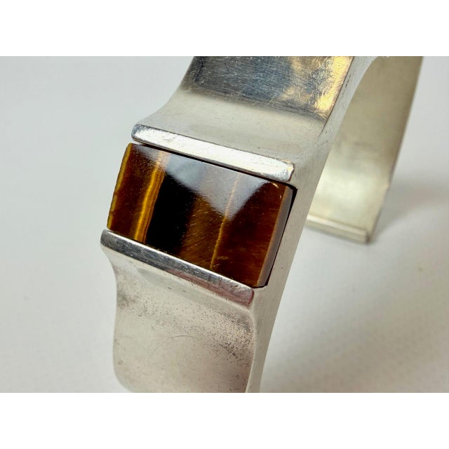 Mid-Century Modern Finnish Sterling Silver and Tiger Eye Bangle Bracelet by Raimo Keskinen for Lahti, 1970s, in Very Good...