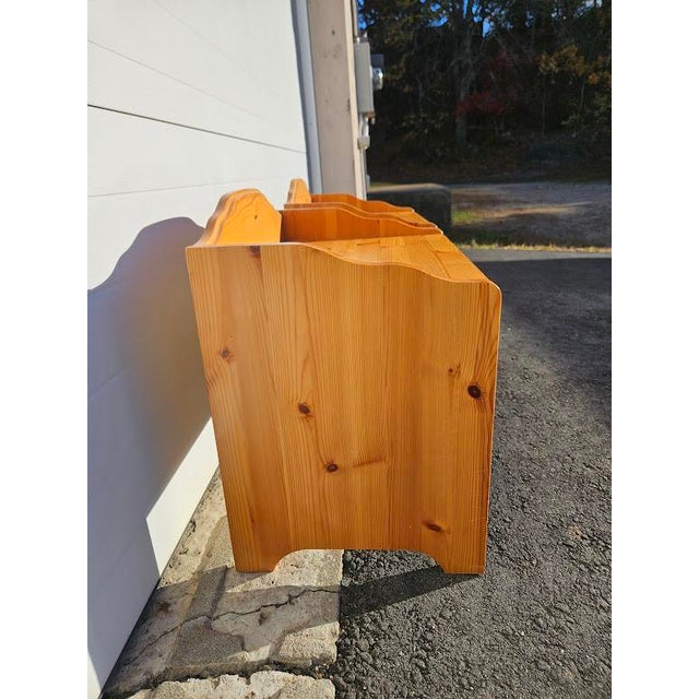 Mid 20th Century Pair of Swedish Pine Nightstands For Sale - Image 4 of 13
