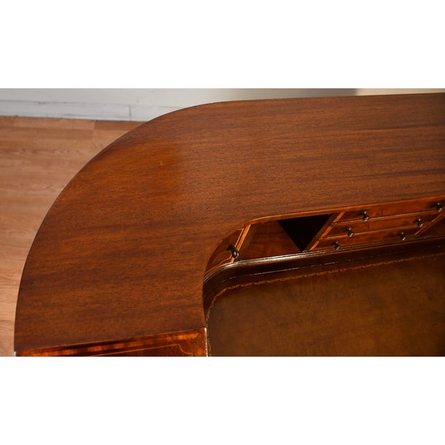 1930s English Regency Mahogany Inlaid & Leather Top Carlton Writing Desk For Sale - Image 16 of 18