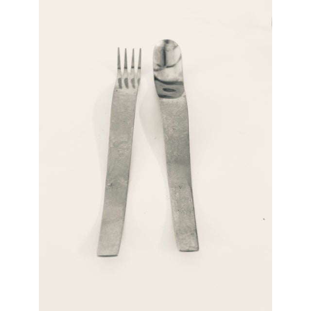 1970s Mid Century Modern Kam Yamazaki "Quest" Stainless Salad Serving Set of 2 For Sale In New York - Image 6 of 6