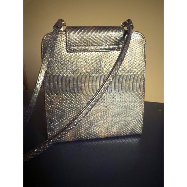 1980s Reptile-Embossed Boxy Crossbody Bag For Sale - Image 10 of 12