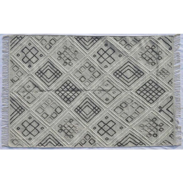 Tribal Moroccan Style Handwoven Kilim Rug For Sale - Image 4 of 5