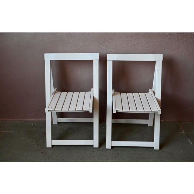 Italian Folding Chairs in White Lacquered, 1960s, Set of 2 For Sale - Image 4 of 15