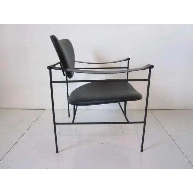 1950s Tony Paul Styled Wrought Iron & Leather Strap Arm Lounge Chair For Sale - Image 5 of 13