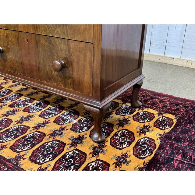 English Chest of Drawers in Walnut Burl and Oak, 1930s For Sale - Image 3 of 18
