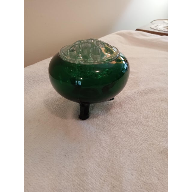 Vintage 1950's Viking Evergree Flowerlite Frog 4 1/4" with crystal frog. Frog is in excellent vintage condition without...