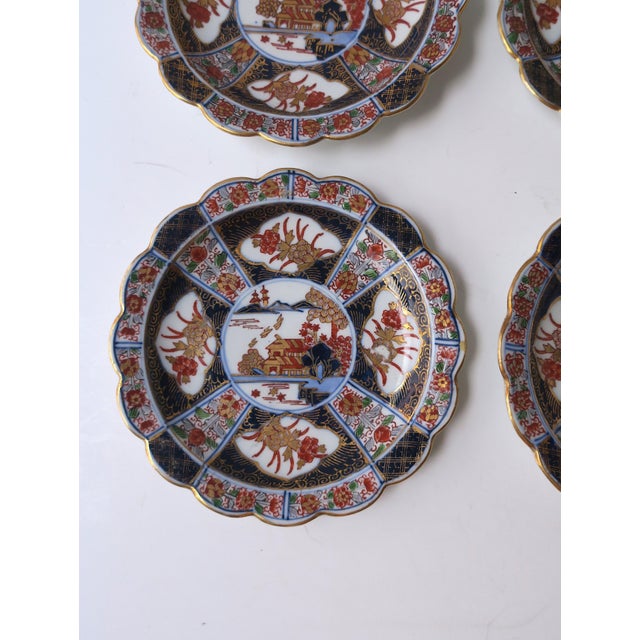 Japanese Porcelain Appetizer Plates, Imari Style, Scalloped Edge, Set of 4 For Sale In New York - Image 6 of 10