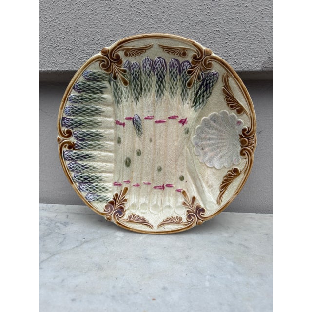 19th Century Onnaing French Majolica Asparagus Plate For Sale - Image 4 of 8