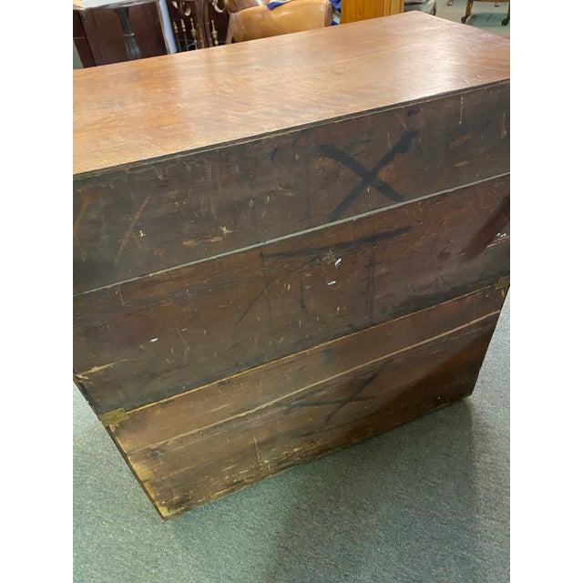 Late 19th Century English Mahogany 19thc Campaign Chest For Sale - Image 5 of 7