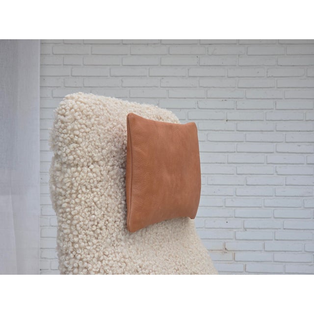 Danish Sheepskin Lounge Chair by Alf Svensson for Fritz Hansen, 1960s For Sale - Image 6 of 18