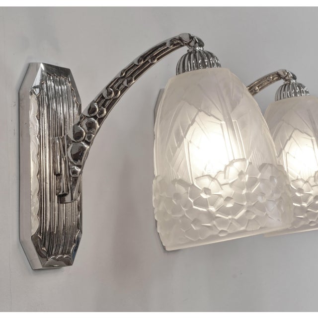 1930s 1930s Hettier & Vincent French Art Deco Nickeled Bronze Wall Sconces - A Pair For Sale - Image 5 of 13