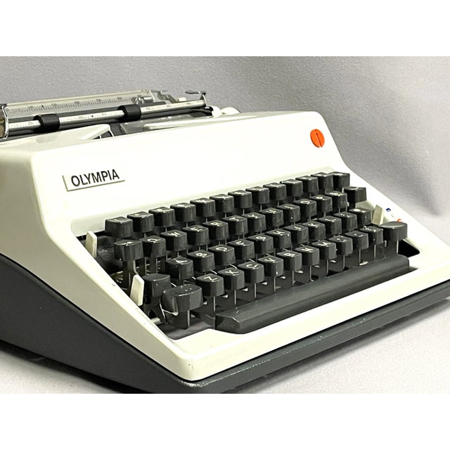 1970 Olympia Portable Typewriter - Sm8 Model For Sale - Image 9 of 12