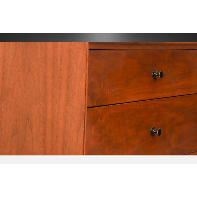 Brown 1970s Pair Mid-Century End Side Tables Nightstands American of Martinsville For Sale - Image 8 of 13